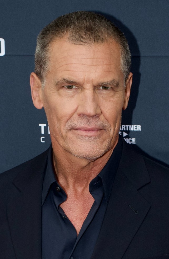 Josh Brolin, doublé en version française par Michel Vigné