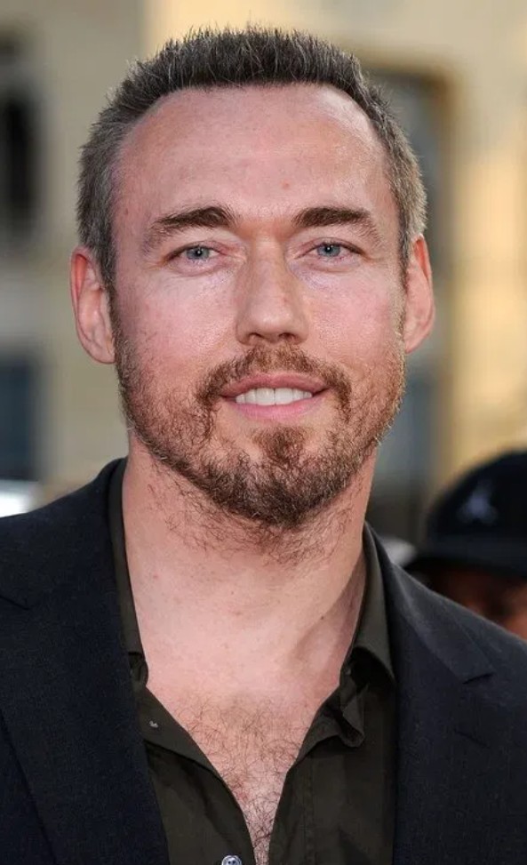 Kevin Durand, doublé en version française par Michel Vigné